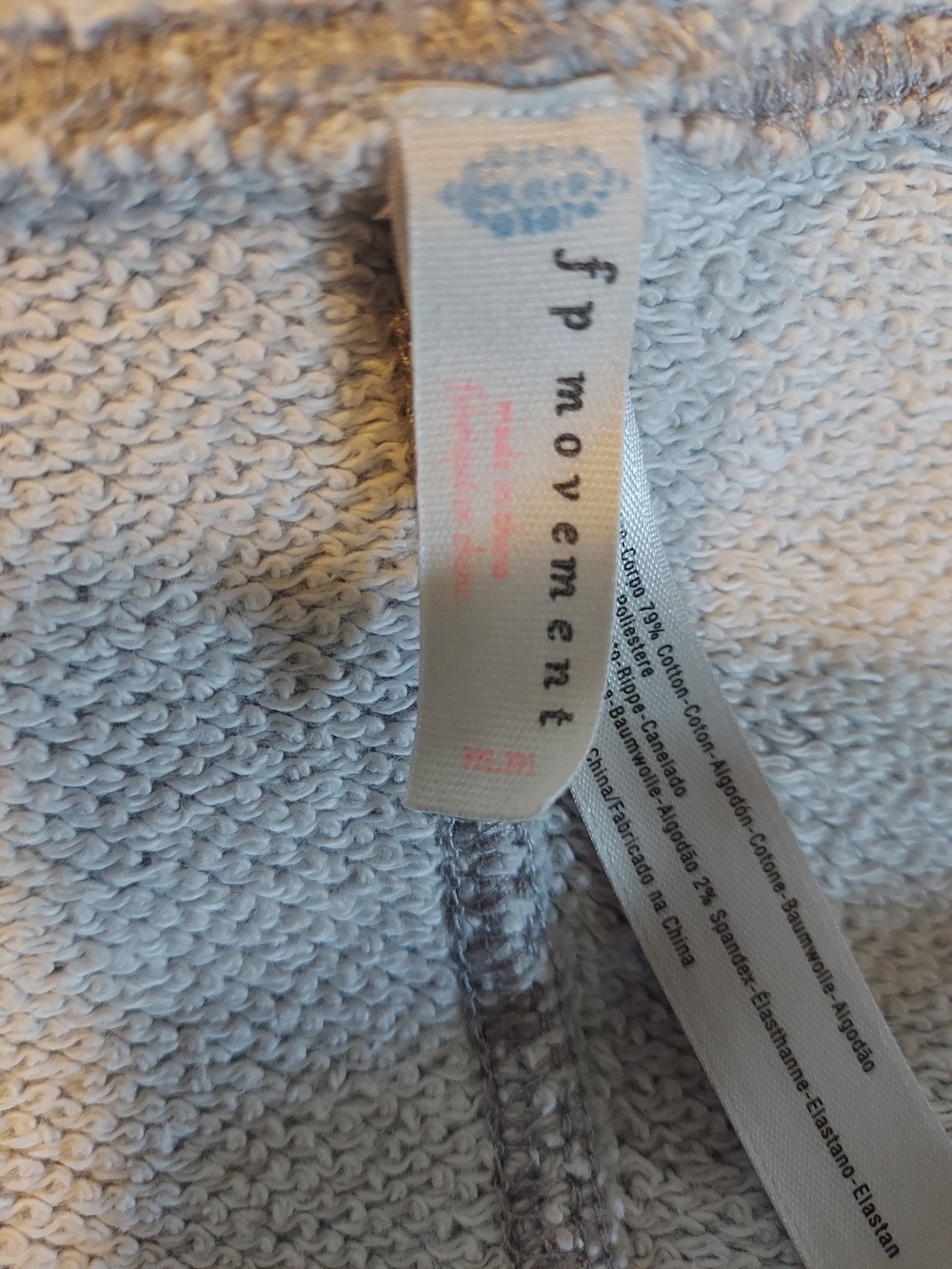 Free People Movement Reyes Wrap Crop Hoodie Heather Grey - Picture 3 of 9